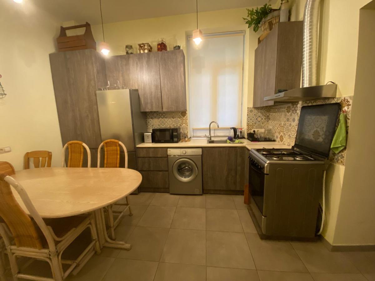 Nice Loft On Uznadze Street Tiflis Exterior foto